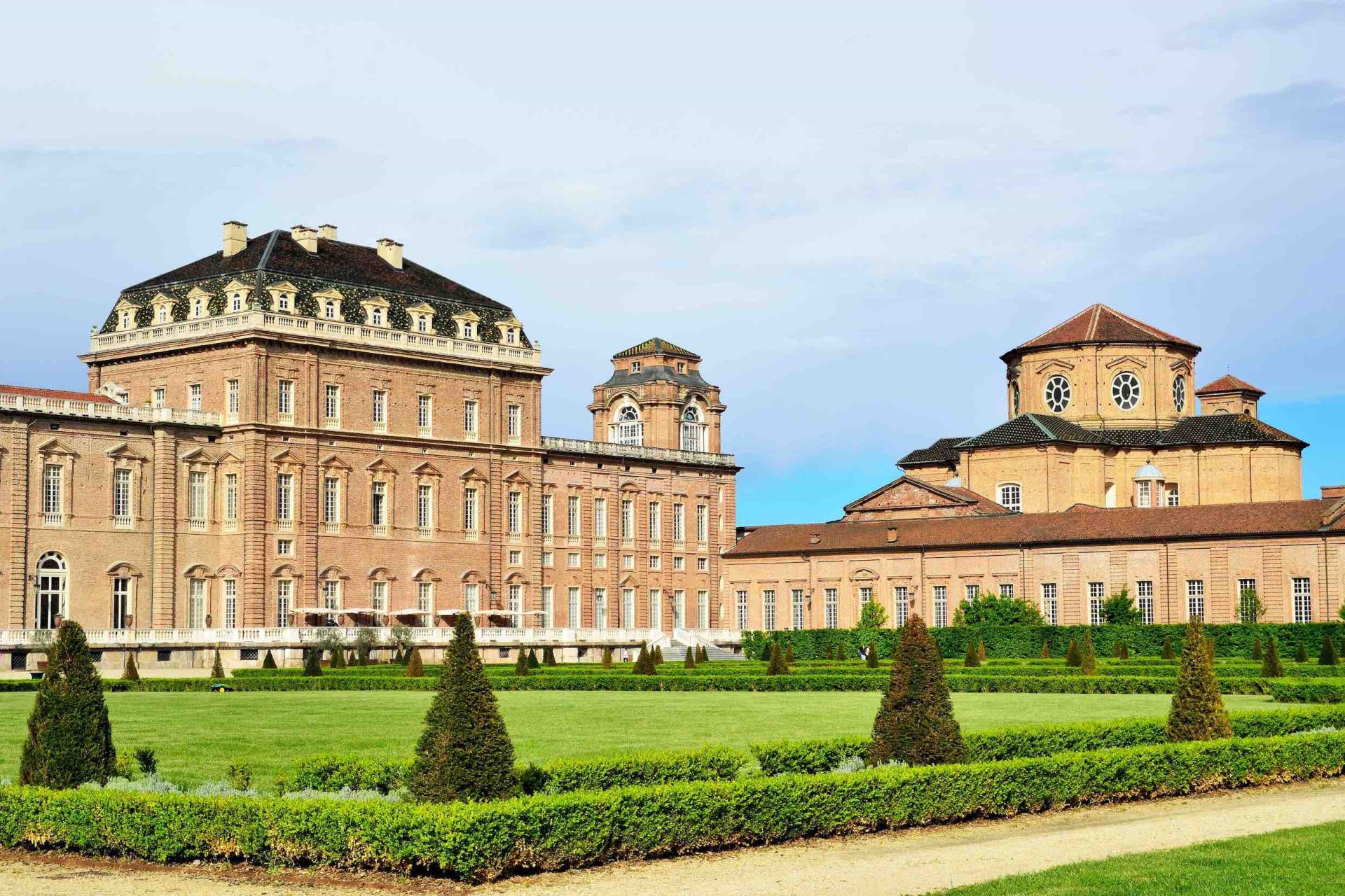 https://www.mit-impianti.it/wp-content/uploads/2016/10/reggia_venaria_3.jpg
