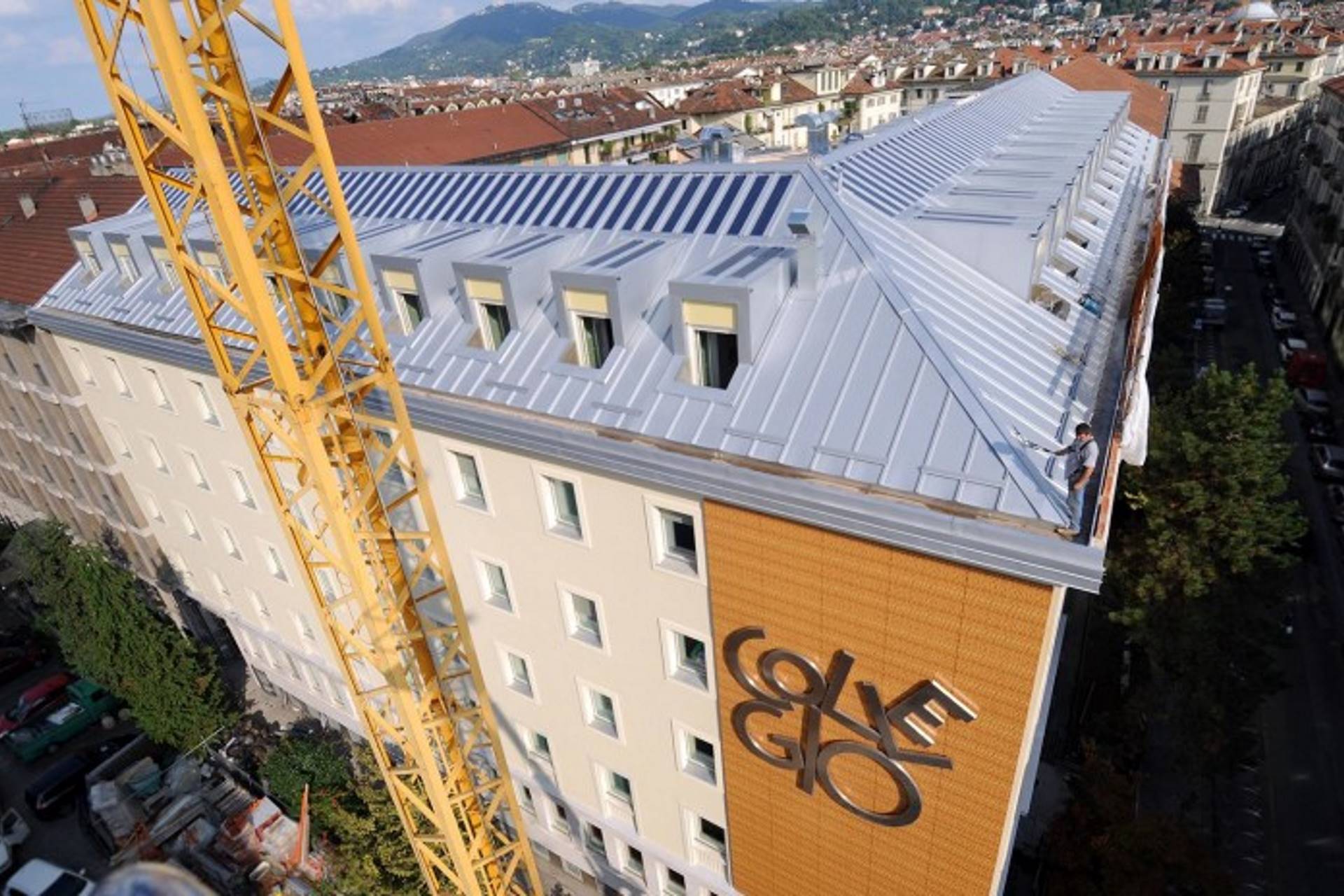 https://www.mit-impianti.it/wp-content/uploads/2021/06/collegio_einaudi_1-1.jpg