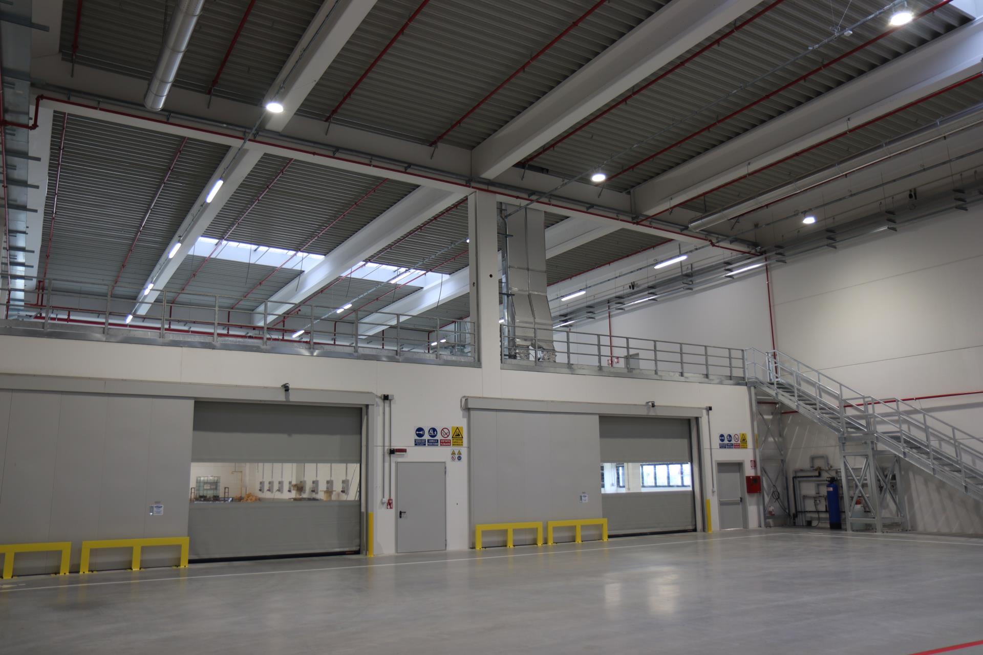 https://www.mit-impianti.it/wp-content/uploads/2022/05/Pirelli_18.jpg